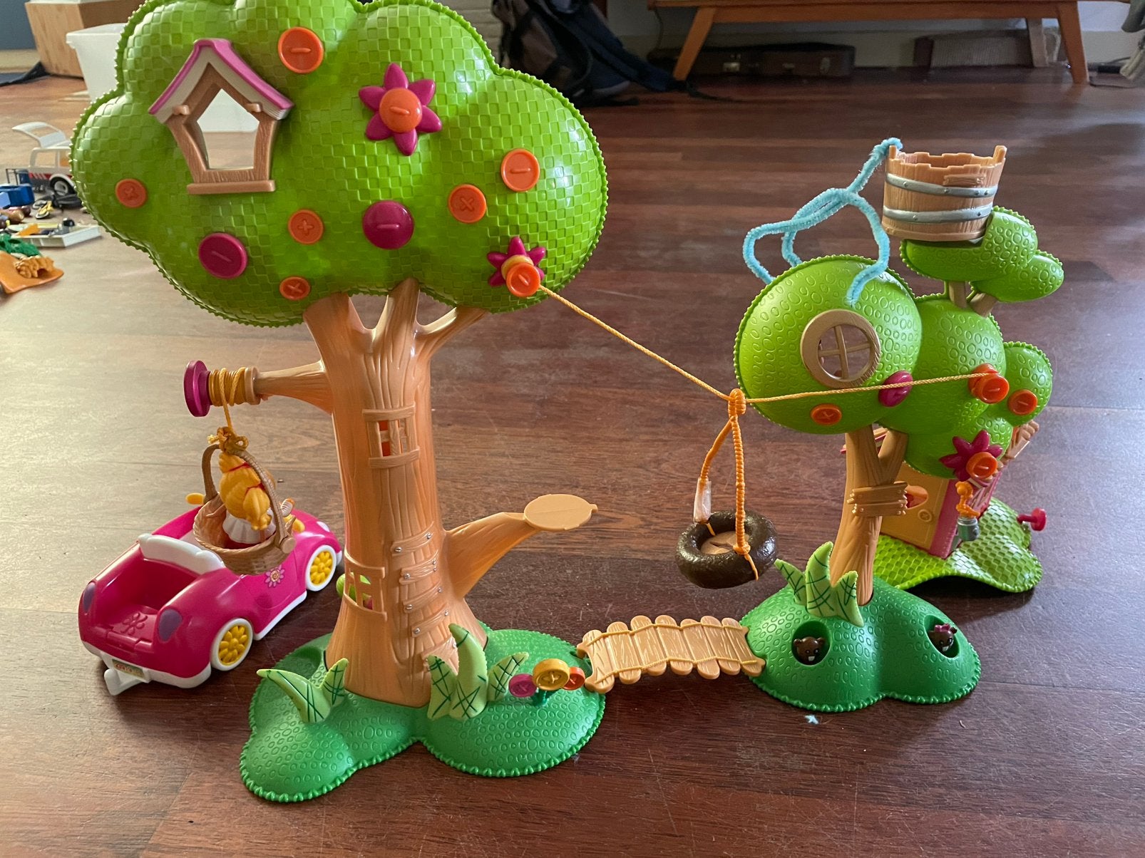 Boomhuis, auto en popjes Lalaloopsy, Ophalen of Verzenden, Gebruikt, Poppenhuis