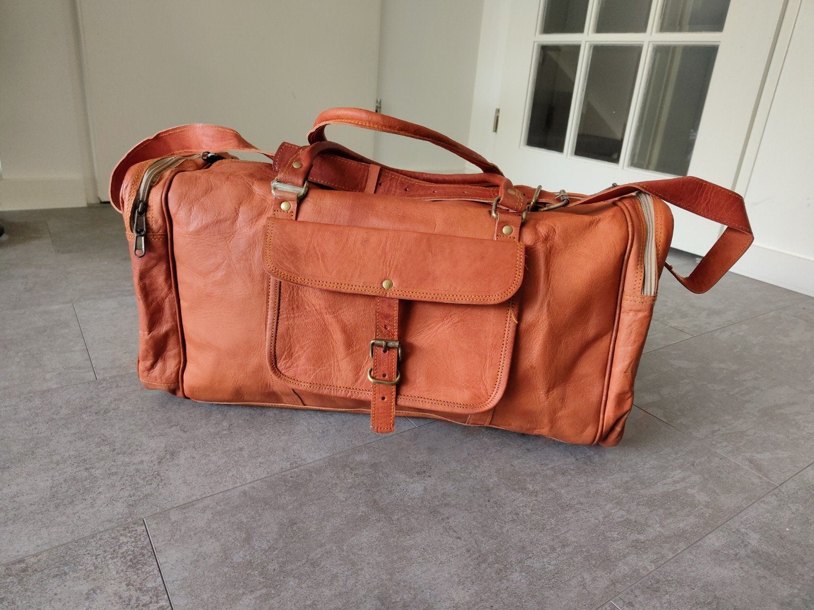 Leren weekendtas, zo goed als nieuw, groen canvas binnenkant, Sieraden, Tassen en Uiterlijk, 40 tot 60 cm, 20 tot 30 cm, Bruin