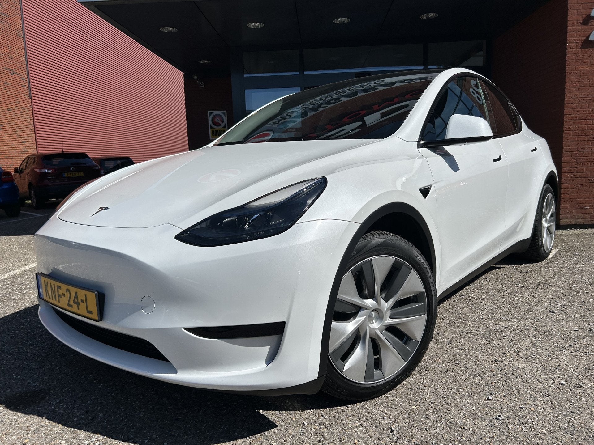 Foto 2 van Tesla Model Y RWD 1e EIGENAAR // PANODAK // NAVI // ADAPTIVE