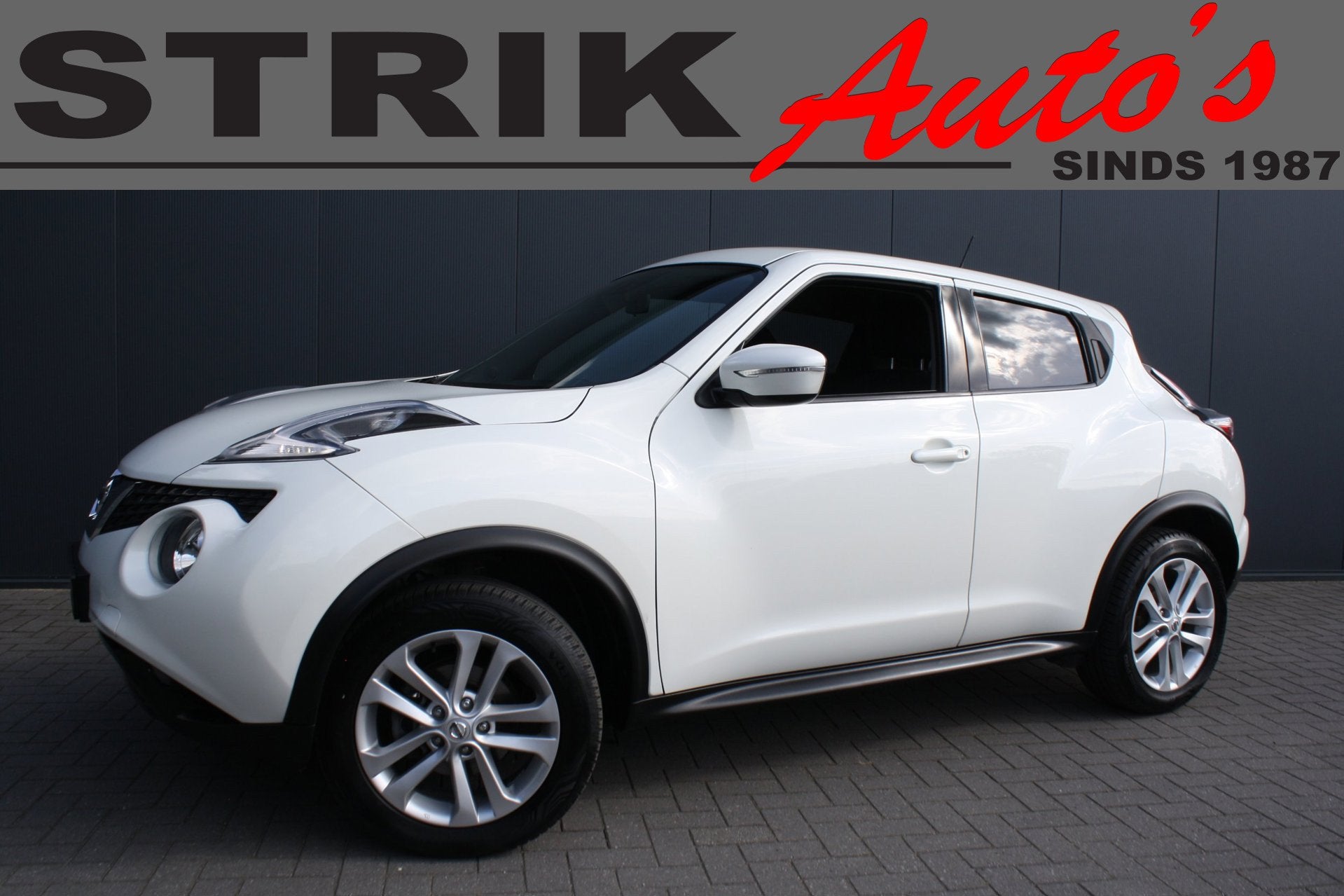 Nissan Juke 1.6 Acenta - AUTOMAAT - LPG G3 - NAVIGATIE - CAM, Auto's, Stof, 4 cilinders, Bedrijf, SUV of Terreinwagen
