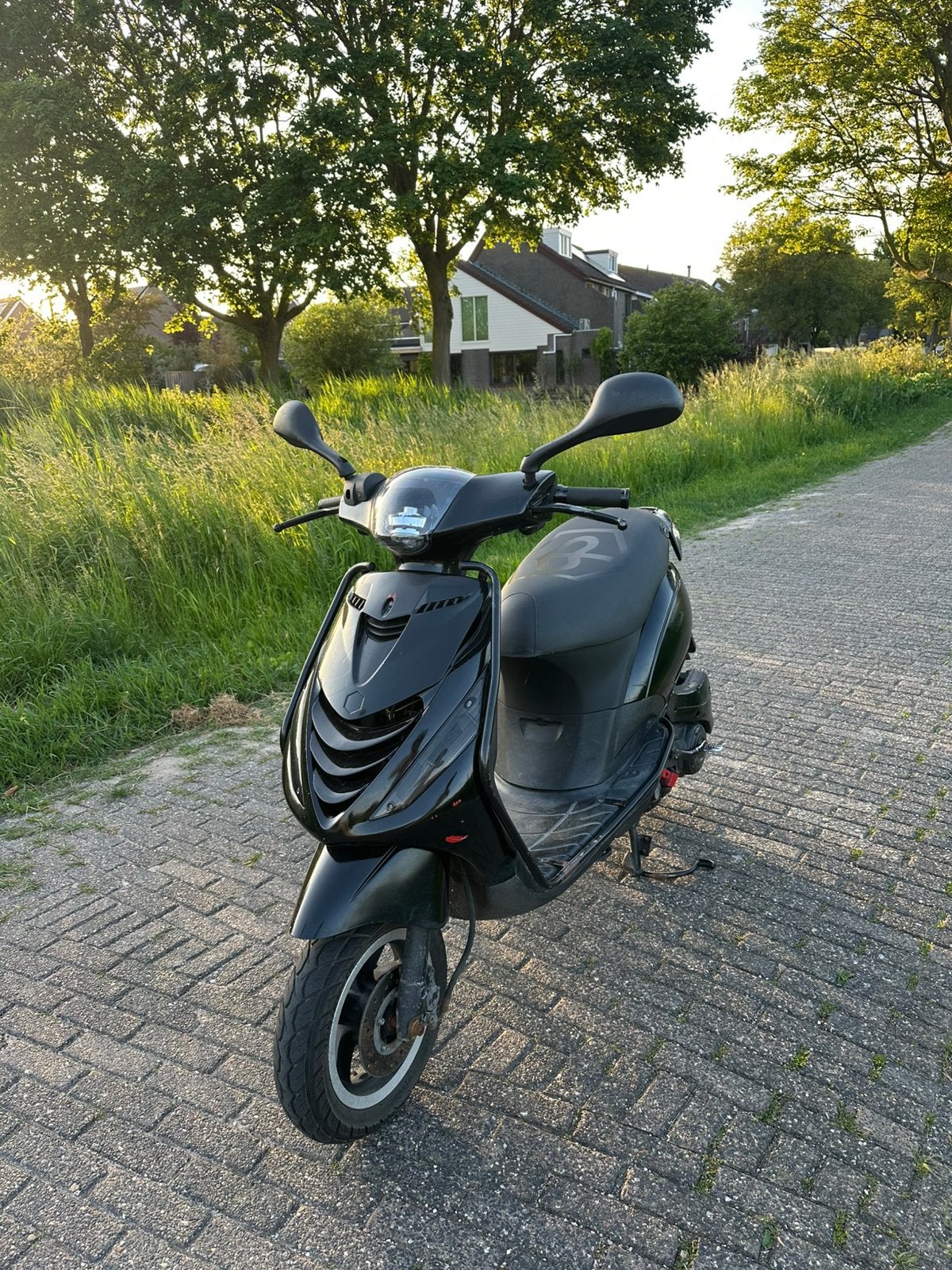 Zip 4t 50cc, Ophalen, Zo goed als nieuw, Benzine, Zip