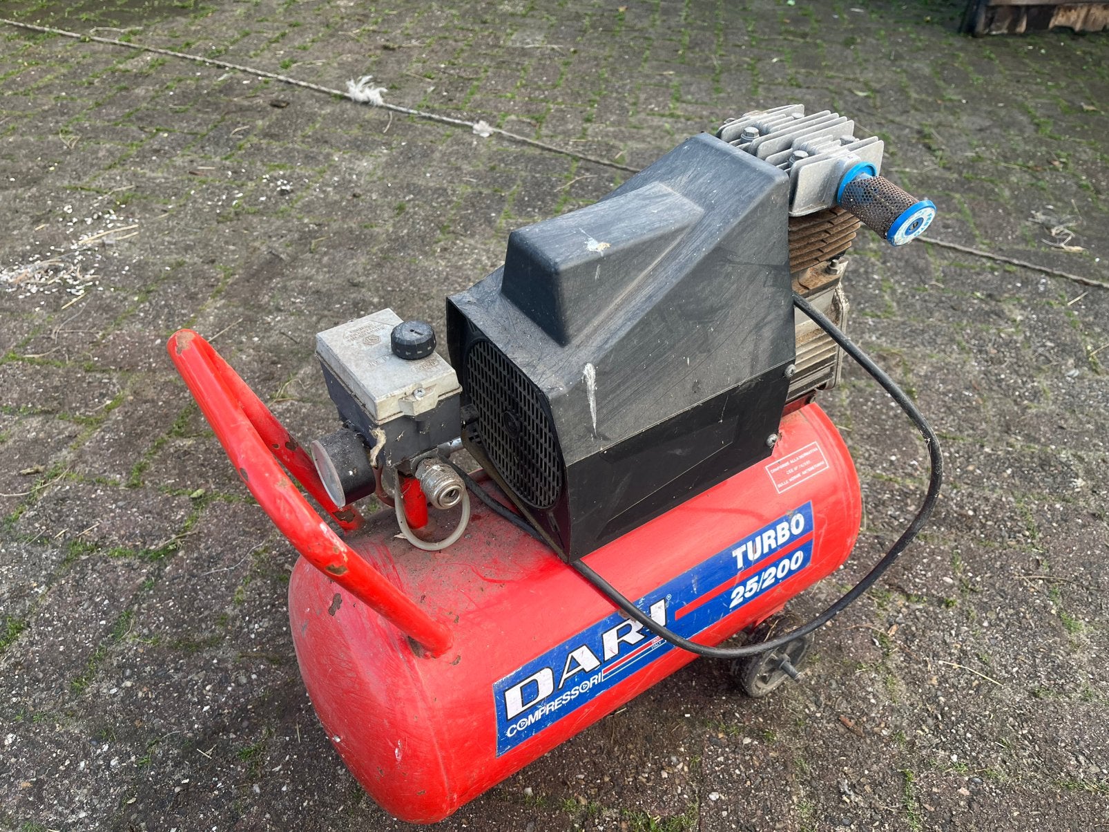 Compressor, Minder dan 25 liter, Ophalen of Verzenden, Zo goed als nieuw, Minder dan 200 liter/min