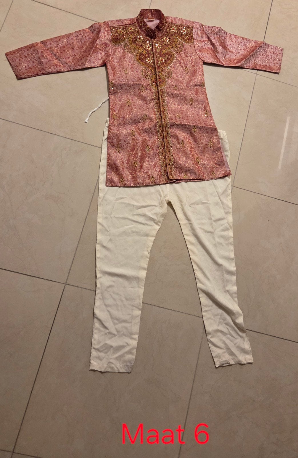 Traditionele Indiase kleding voor jongen - Maat 6, Kinderen en Baby's, Ophalen of Verzenden, Zo goed als nieuw, Onbekend, Jongen