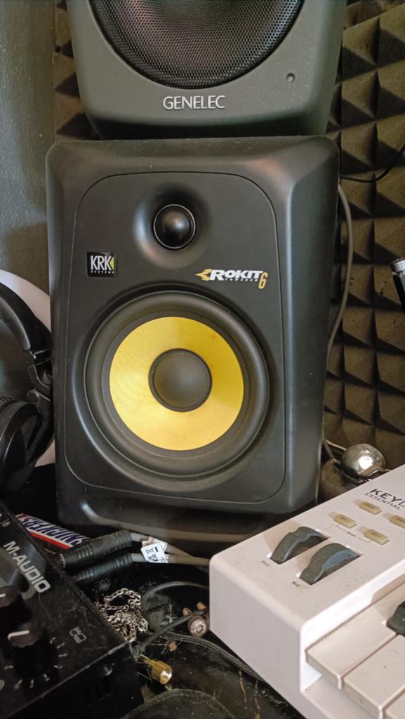 2X KRK Rokit 6 (set van 2) KOOPJE!!, Zo goed als nieuw, 120 watt of meer, Front, Rear of Stereo speakers, Ophalen