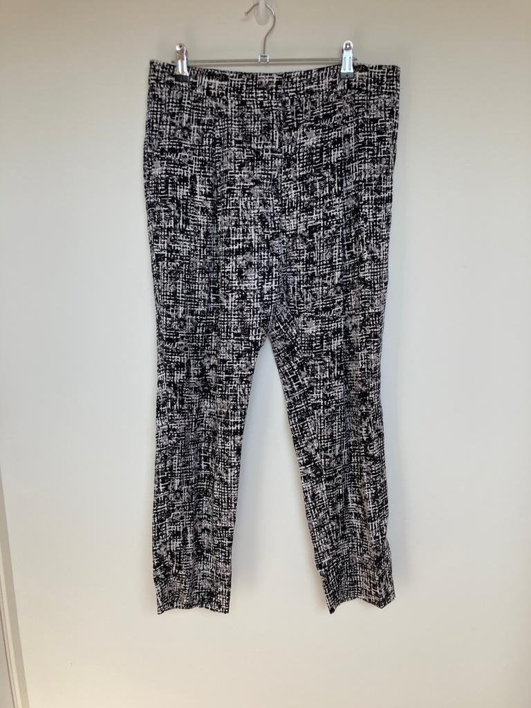 COS pantalon zwart wit grijze print maat 38, Maat 38/40 (M), COS, The Cos Company B.V., Zwart