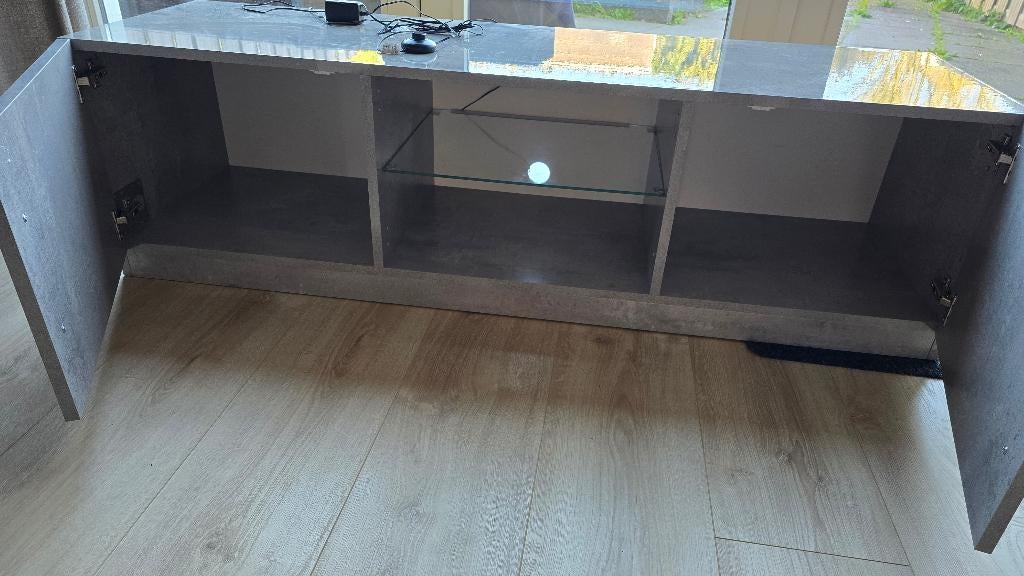 TV meubel met licht, Ophalen, Gebruikt, 150 tot 200 cm, Minder dan 100 cm