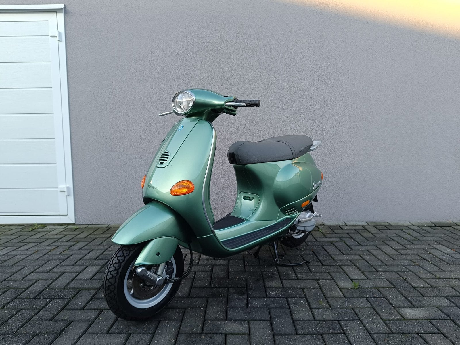Stock vespa CT4  125cc 1998 fabrieksnieuw 0km compleet 4takt