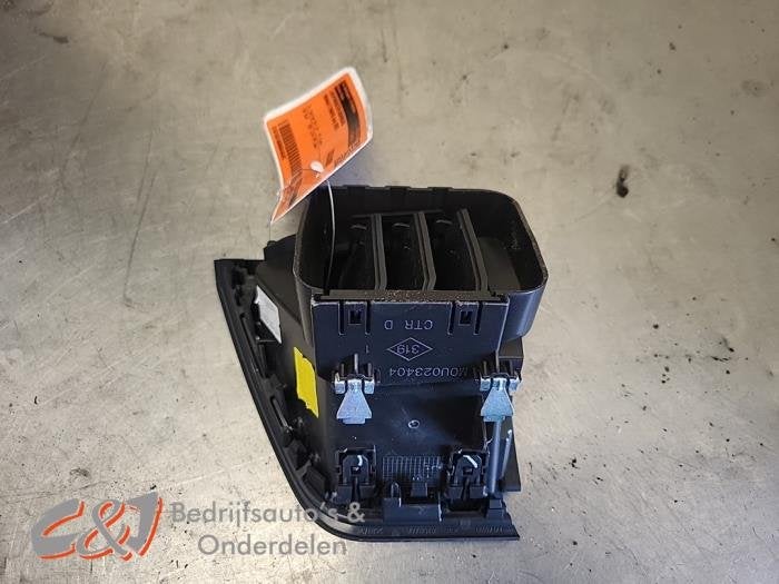 Luchtrooster Dashboard van een Renault Trafic, Gebruikt, -, Renault, -