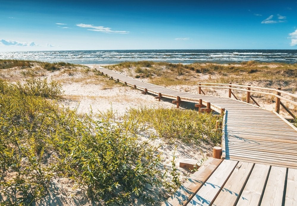 Planken pad naar strand fotobehang, Strand, Fotobehang4you, Huis en Inrichting, Stoffering | Behang, Verzenden, Fotobehang