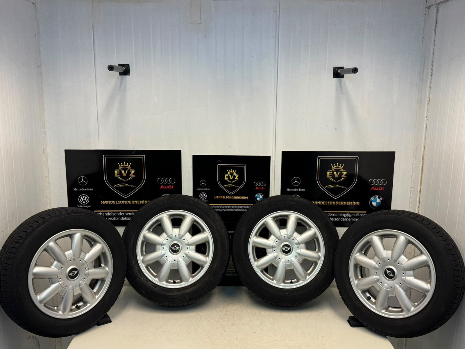 Org. Sportvelgen met zomerbanden Mini One Cooper 4x100, Auto-onderdelen, Gebruikt, 15 inch, 175 mm, Banden en Velgen