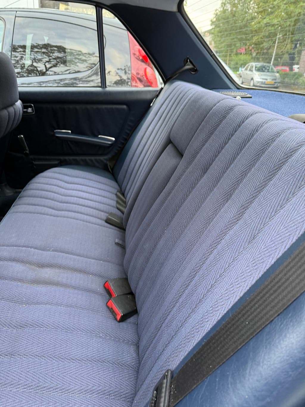 Mercedes-Benz 200-Serie 2.5 250 AUT 1984 Grijs, foto 12