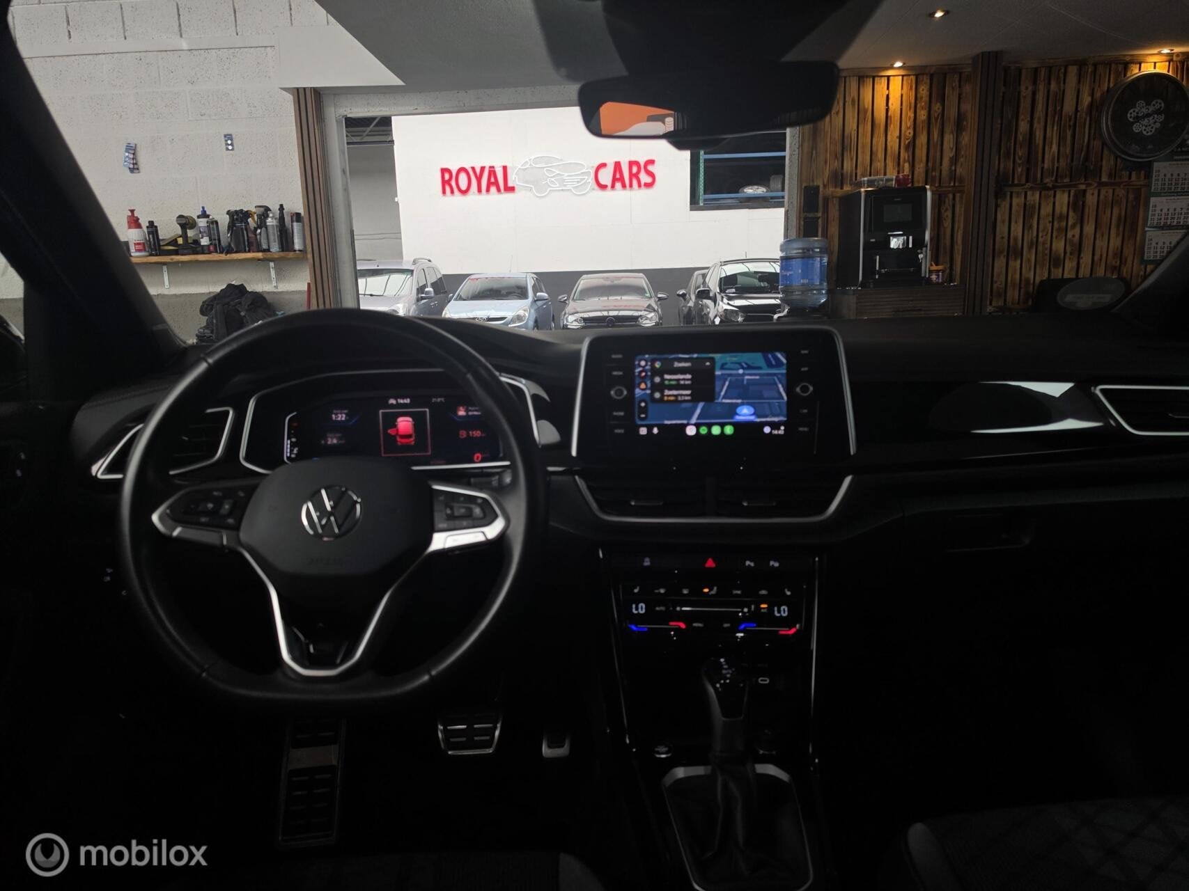 Volkswagen T-Roc 1.5 TSI 3X R-Line|Keyless|Camera|Vol Optie', 4 cilinders, 150 pk, Zwart, Bedrijf
