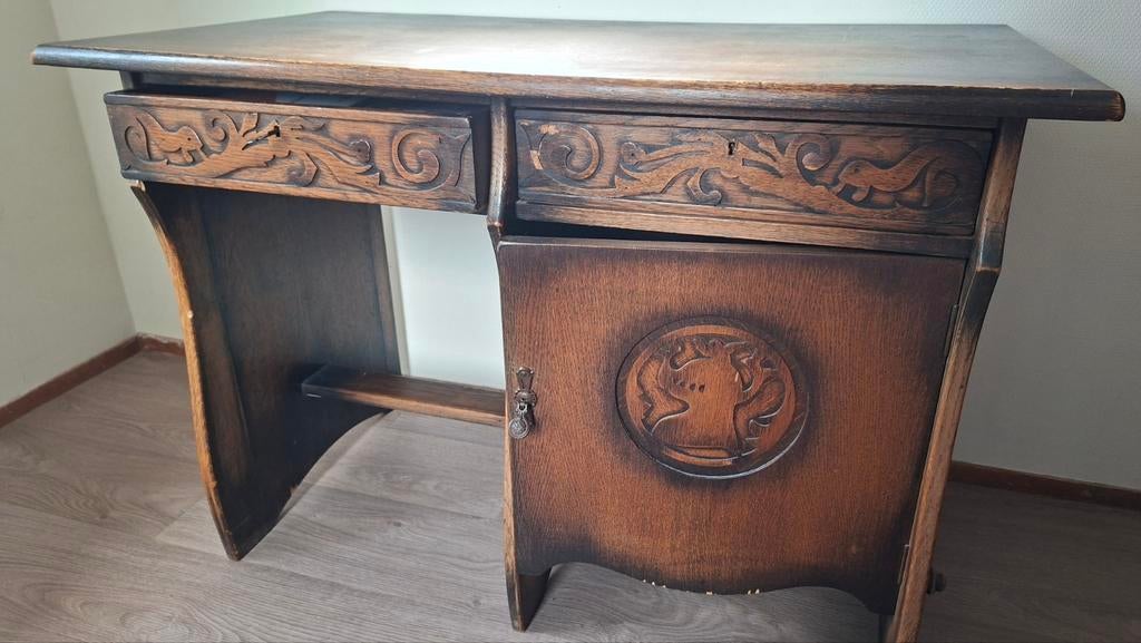 Oud teakhouten bureau met slotladen - 80 jaar oud, Ophalen