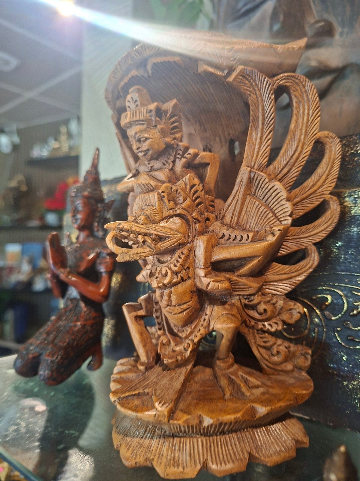 Handgesneden Balinees Vishnu op Garuda beeld, Ophalen of Verzenden, Handgemaakt, 20 - 50 cm, Beeld