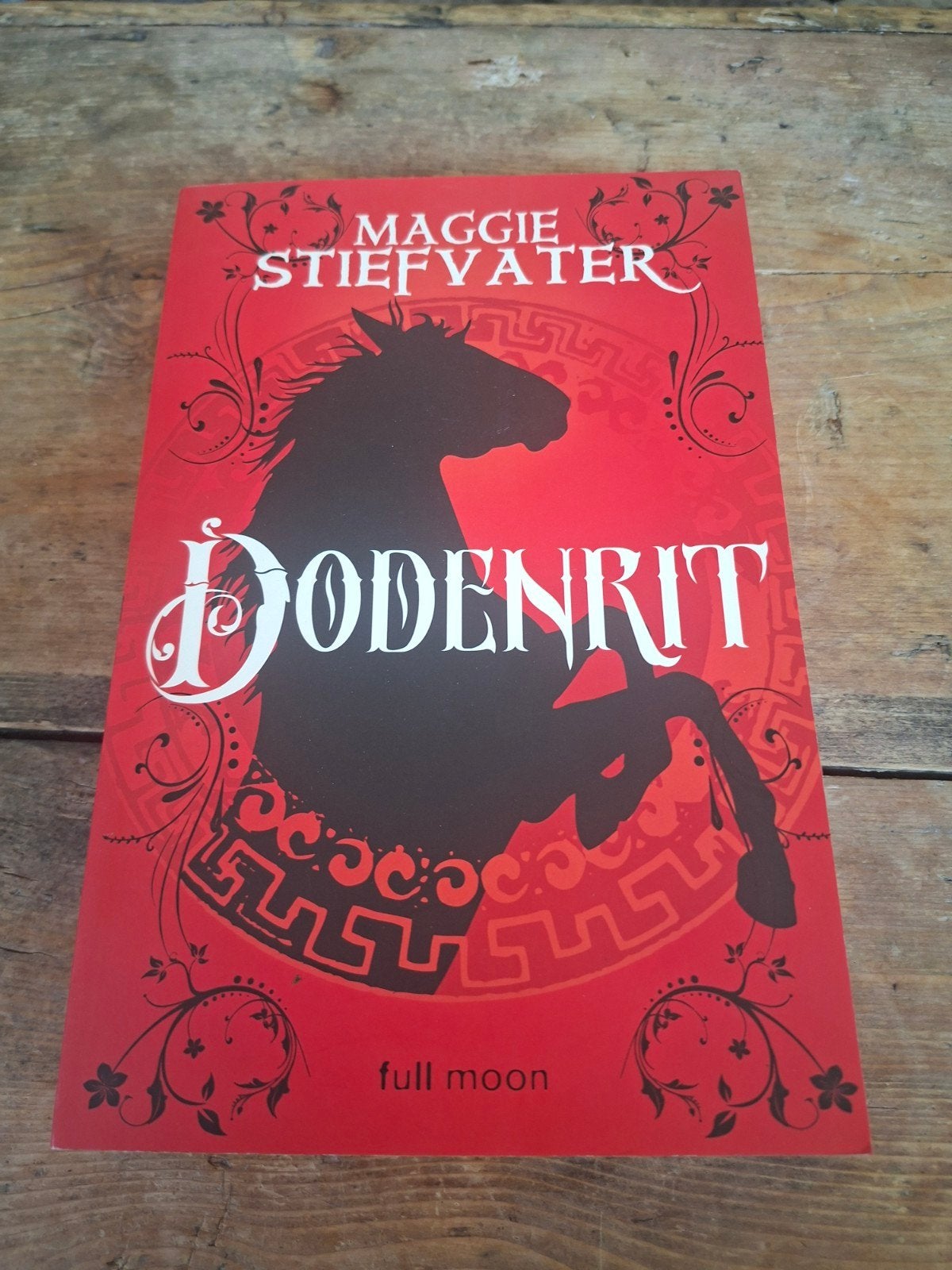 Dodenrit - Maggie Stiefvater (Full Moon), Boeken, Ophalen of Verzenden, Gelezen, Maggie Stiefvater