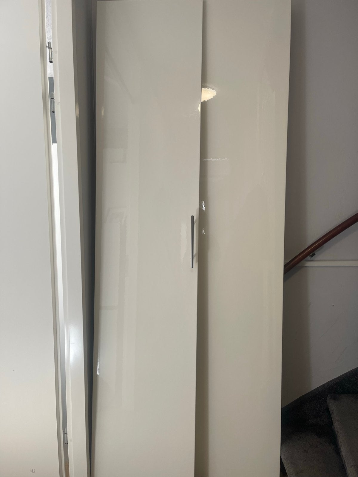 Hoogglans witte kastdeuren - 2 stuks, Ophalen, Kunststof, Gebruikt, 200 cm of meer