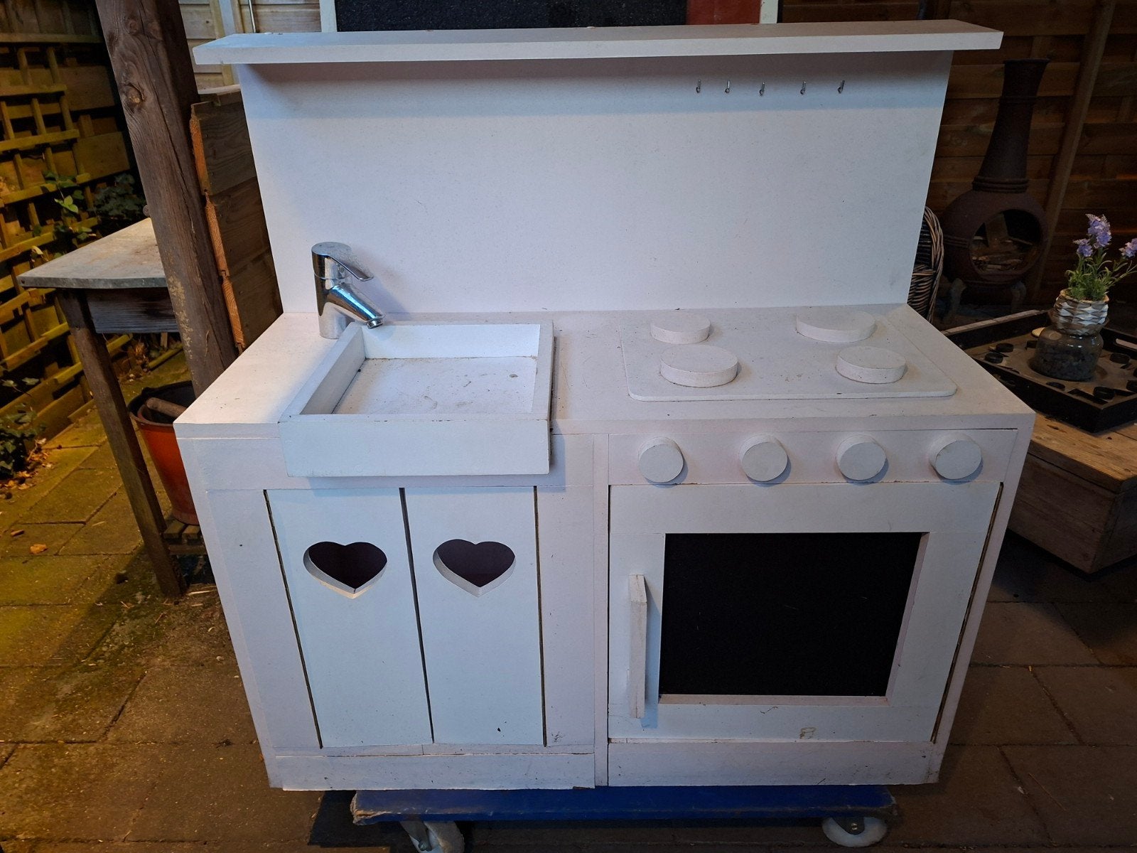 Buiten Speelkeuken met Oven en Spoelbak, Ophalen, Gebruikt, Hout, Speelkeuken