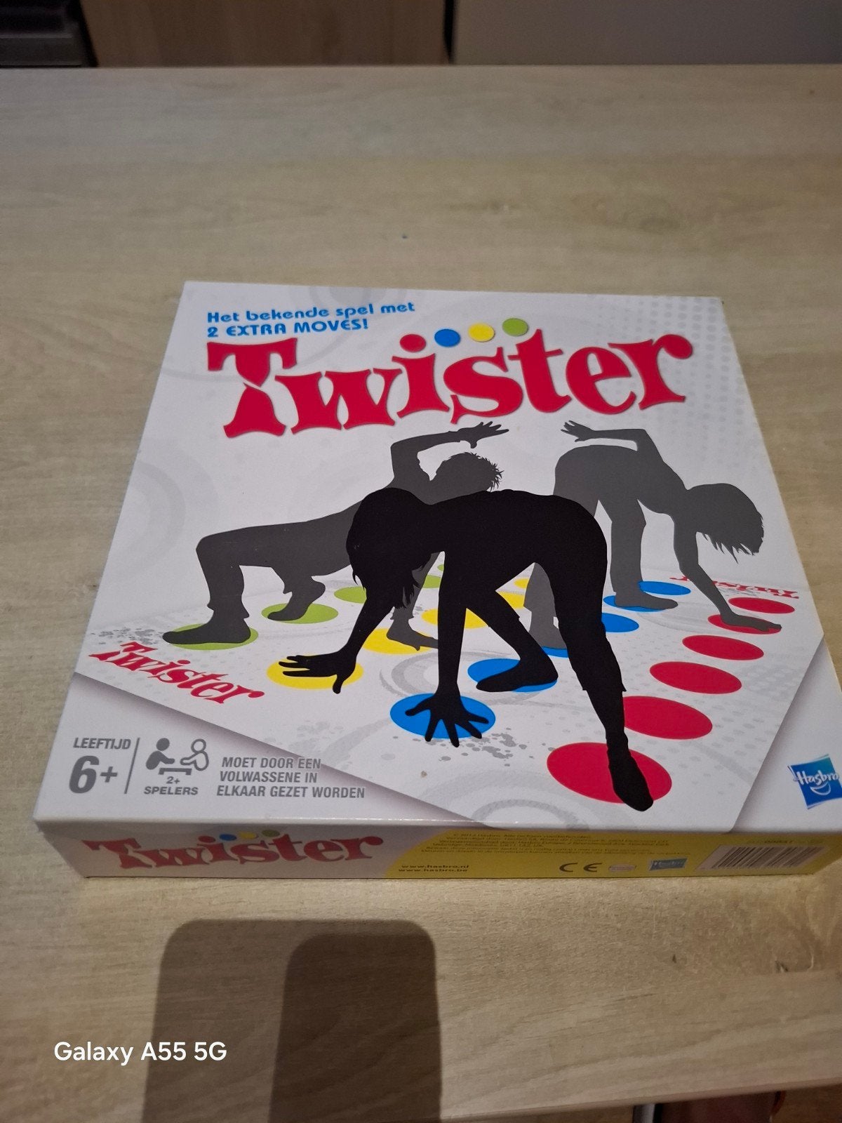 Twister spel - Zo goed als nieuw, Ophalen of Verzenden, Zo goed als nieuw, Hasbro European Headquarters, 4 The Square, Stockley Park, Uxbridge, Middlesex, UB11 1ET, UK