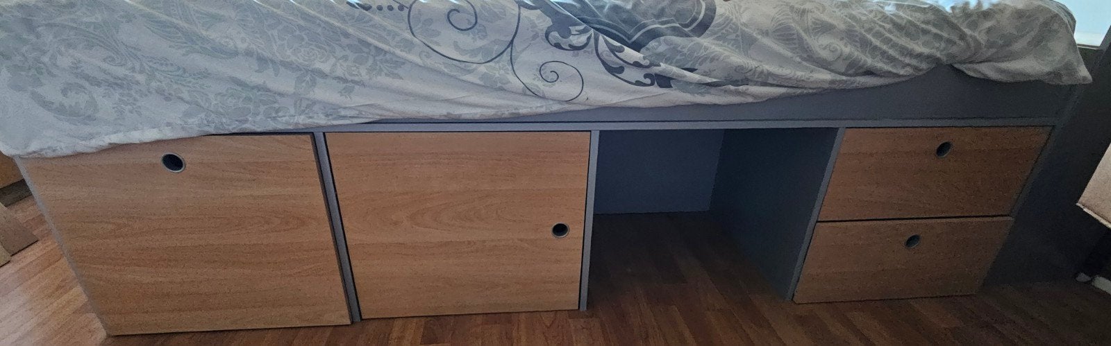 hoogslaper 1 persoons bed, Huis en Inrichting, Ophalen, Gebruikt, 25 tot 50 cm, Overige houtsoorten