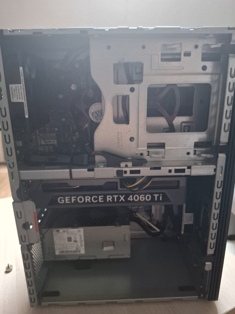 Defecte Lenovo LOQ Gaming PC RTX 4060 Ti, i5, 32GB, 1TB, Computers en Software, Desktop Pc's, Ophalen, 32 GB, Virtual Reality