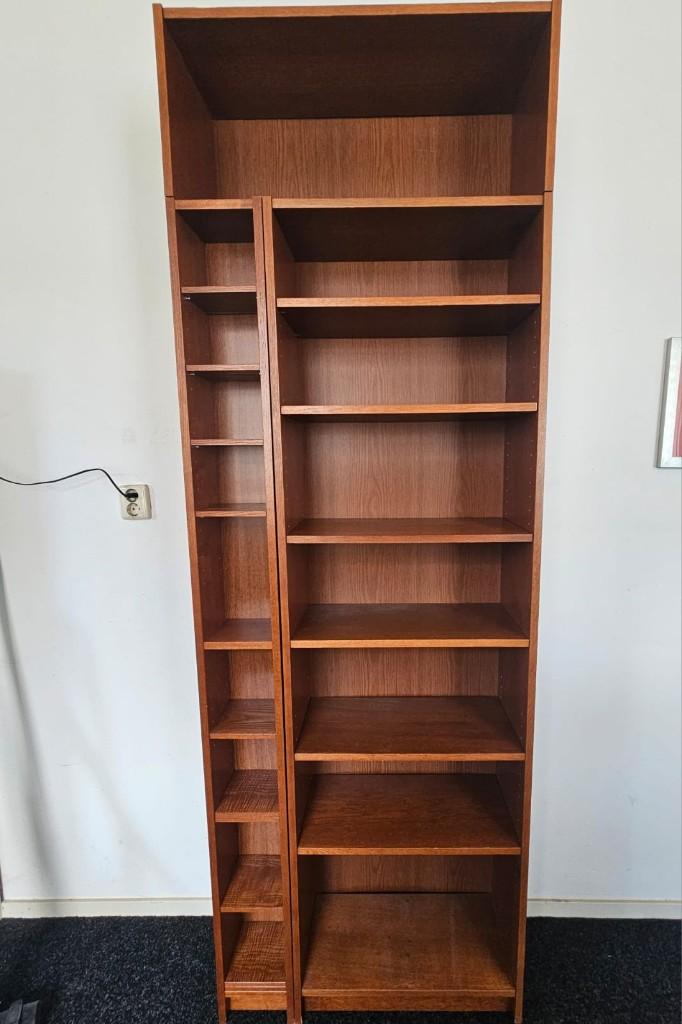 Boeken- en CDkast kersenkleur, Huis en Inrichting, Ophalen, Gebruikt, 150 discs of meer, Cd's