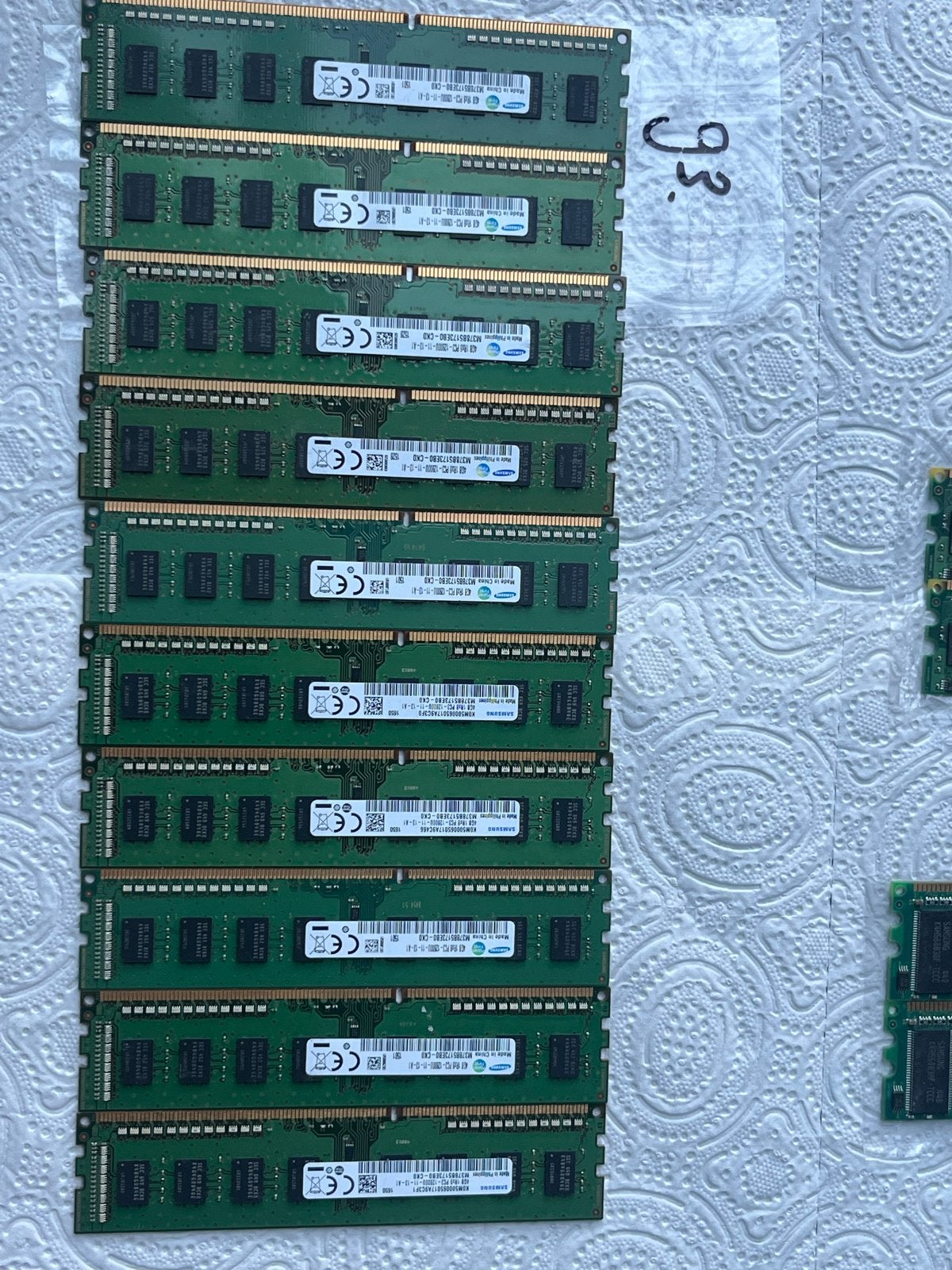 #93 - 10x 4GB 2Rx8 PC3-12800U, 1600MHz, 240pins, 1.5V, Verzenden, Server, 8 GB, DDR3