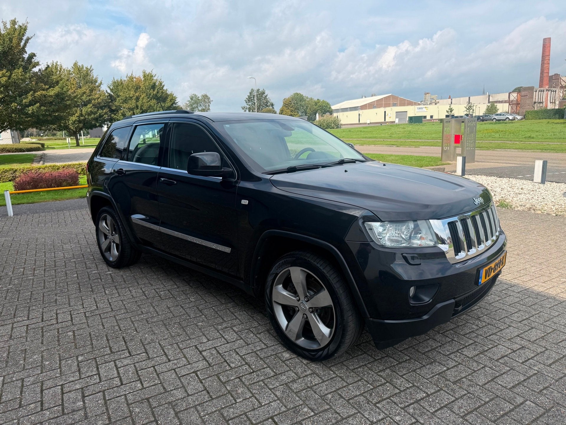 Jeep Grand Cherokee 3.0 CRD Limited automaat 2011 Nieuw Apk, Euro 5, Stof, Gebruikt, Zwart