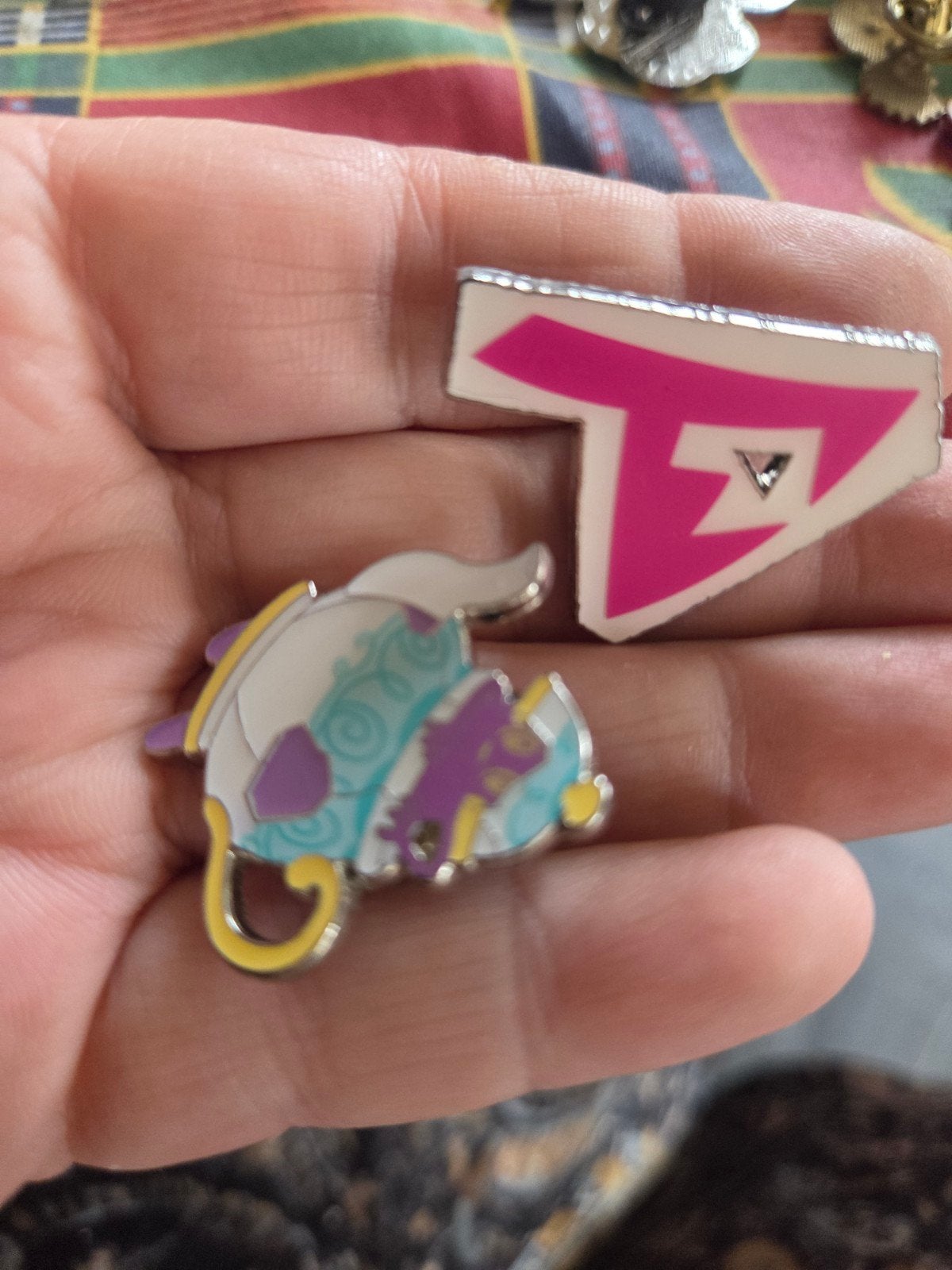 2 Pokémon pins, Verzamelen, Speldjes, Pins en Buttons, Ophalen of Verzenden, Nieuw, Figuurtje, Speldje of Pin