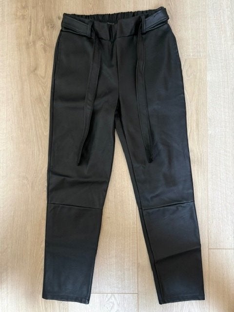 Kunstleren broek (maat M), Maat 38/40 (M), Nieuw, Ophalen of Verzenden, Lang
