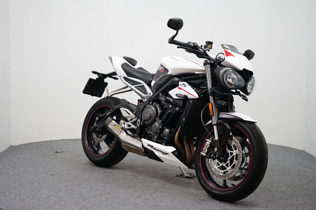 Triumph STREET TRIPLE RS (bj 2019), Bedrijf, 765 cc, Meer dan 35 kW, ABS