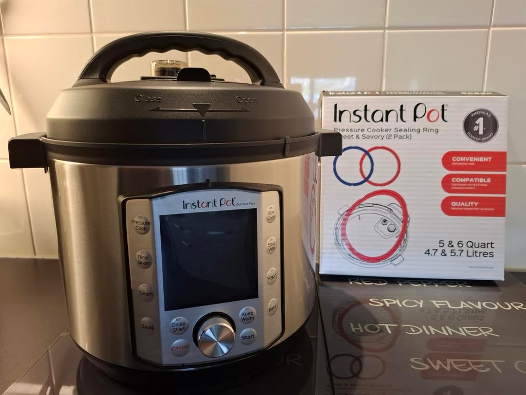 Instant Pot Duo Evo Plus 5,7L - Multicooker, Ophalen, Zo goed als nieuw, Stoom, Minder dan 45 cm