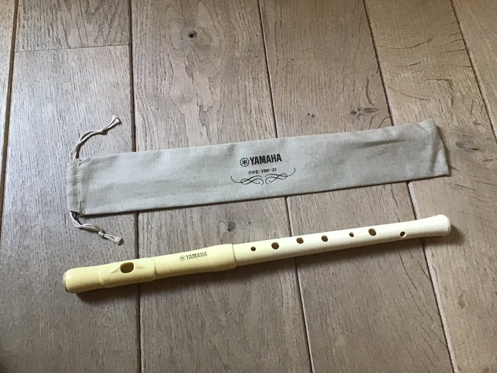 Pijperfluit Yamaha YRF - 21 van kunststof in hoesje., Ophalen of Verzenden, Zo goed als nieuw, Alt, Kunststof