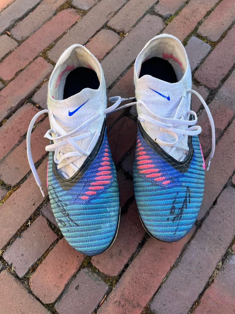 Gedragen Voetbalschoenen van topscorer eredivisie Ueda, Ophalen of Verzenden, Gebruikt, Feyenoord