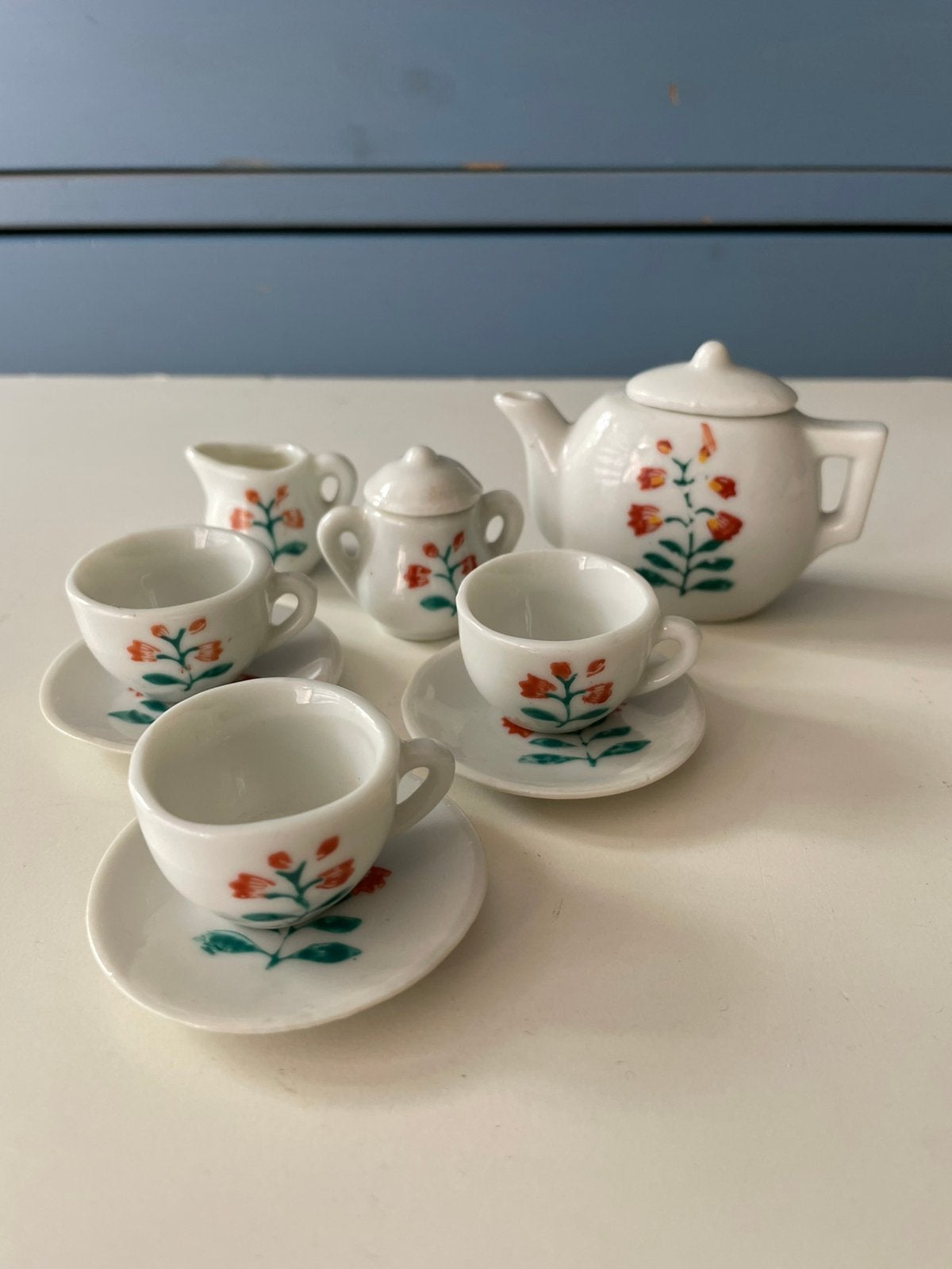 Antiek kinder poppen serviesje ( in Hilversum ), Ophalen of Verzenden, Zo goed als nieuw, Poppenhuis