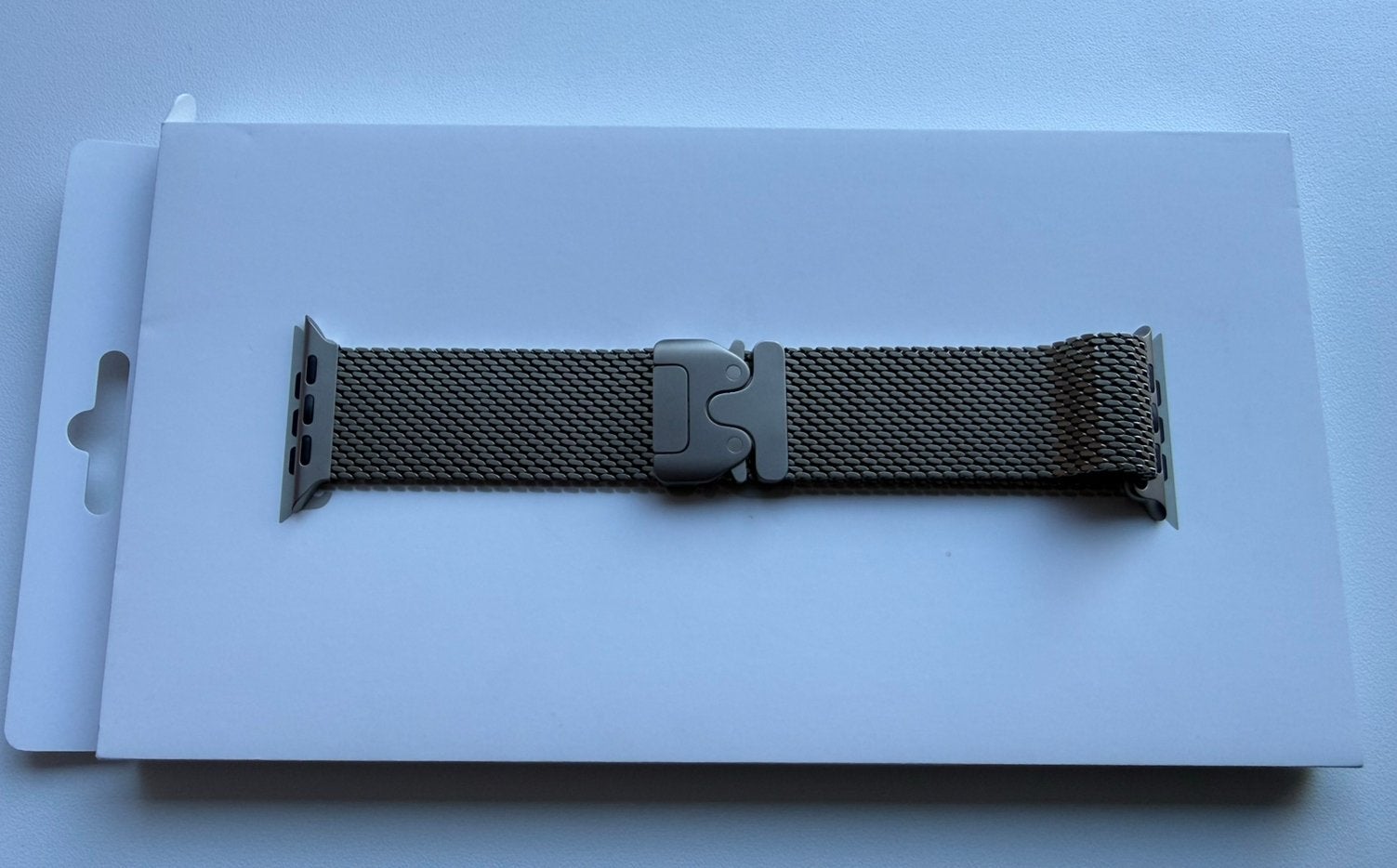 Apple Titanium Milanese Band Natural Titanium – M, Ophalen, Nieuw, Zilver