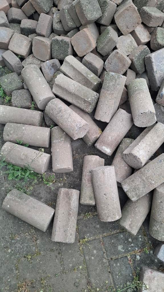 Gratis: betonnen opsluitbanden / palissadebanden, Ophalen, Gebruikt, Beton, Overige typen