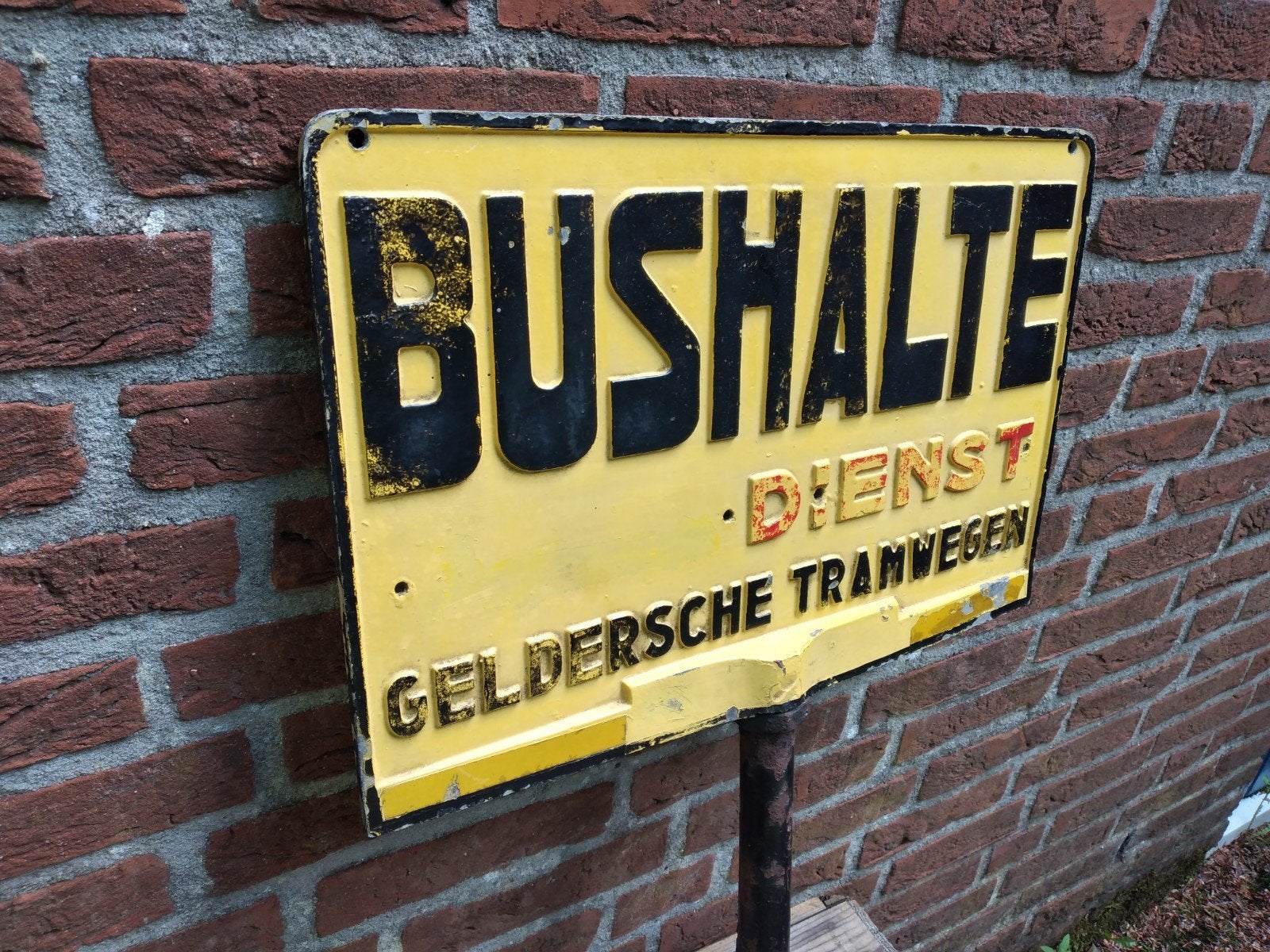 Oud bushaltebord bushalte dienst geldersche tramwegen, Ophalen of Verzenden, Gebruikt, Tram, Overige typen