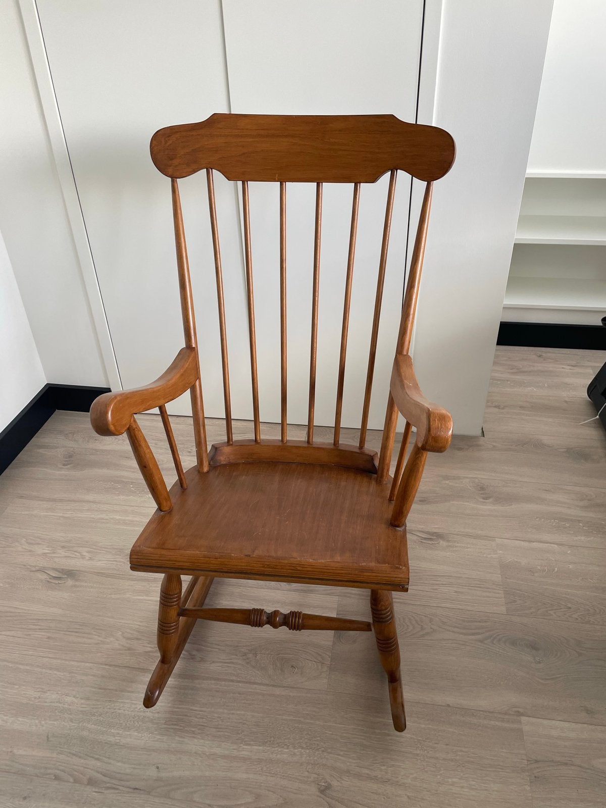 Vintage houten schommelstoel, Antiek en Kunst, Ophalen