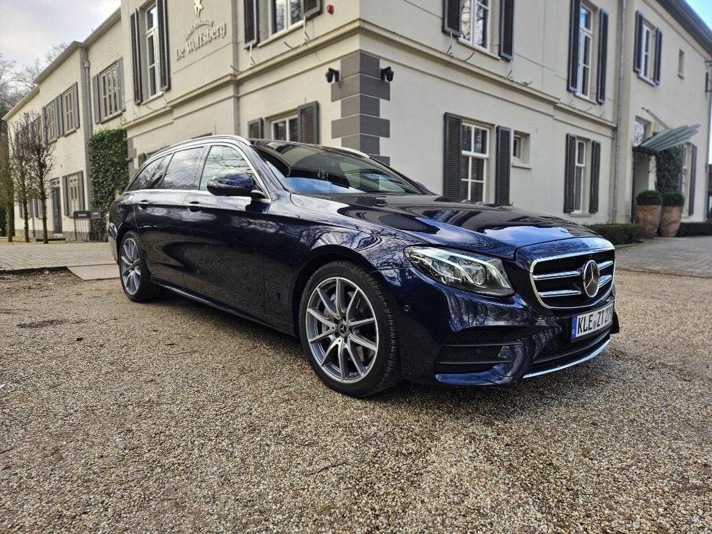 Mercedes E400, Auto's, Automaat, Euro 6, Blauw, Leder en Stof