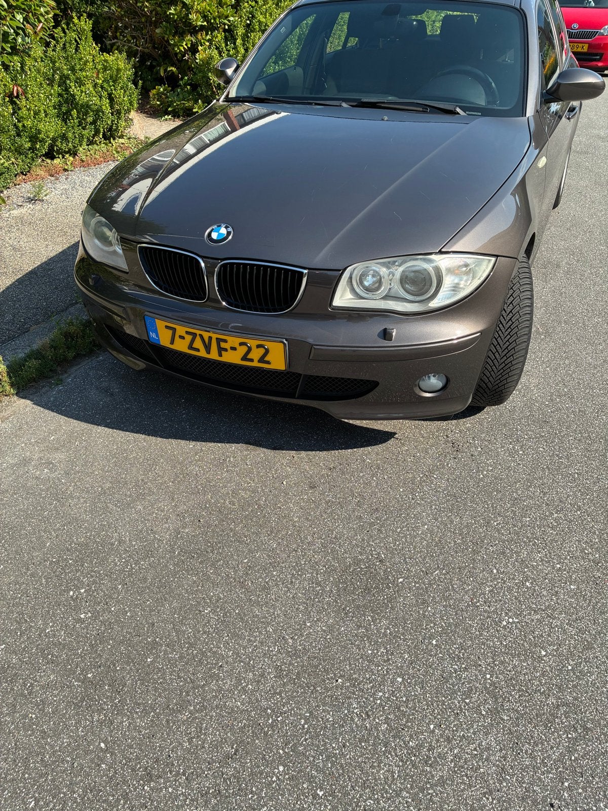 NIEUWE APK tot 31juli 2027!! BMW 1-Serie 2.0 118I 2006 Bruin, Auto's, 1-Serie, Achterwielaandrijving, 1995 cc, 1225 kg