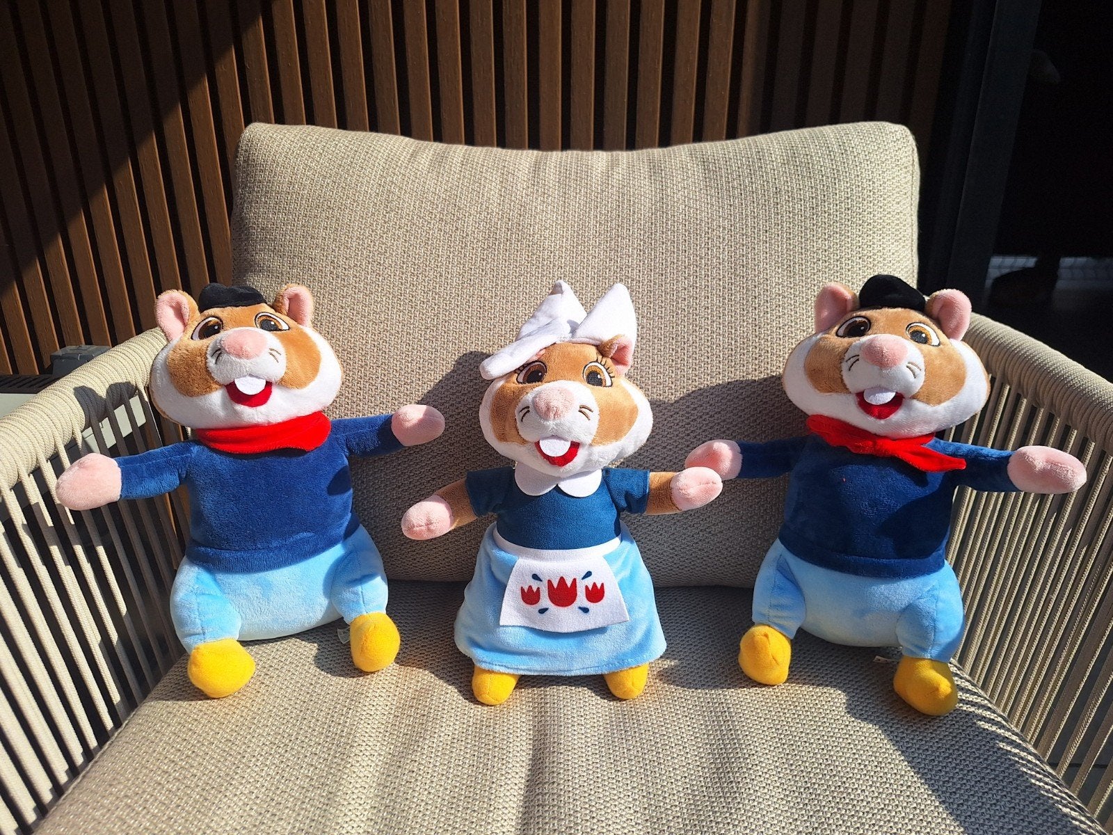 3 Hamster knuffels in Nederlandse klederdracht, Kinderen en Baby's, Speelgoed | Knuffels en Pluche, Hamster, Ophalen of Verzenden