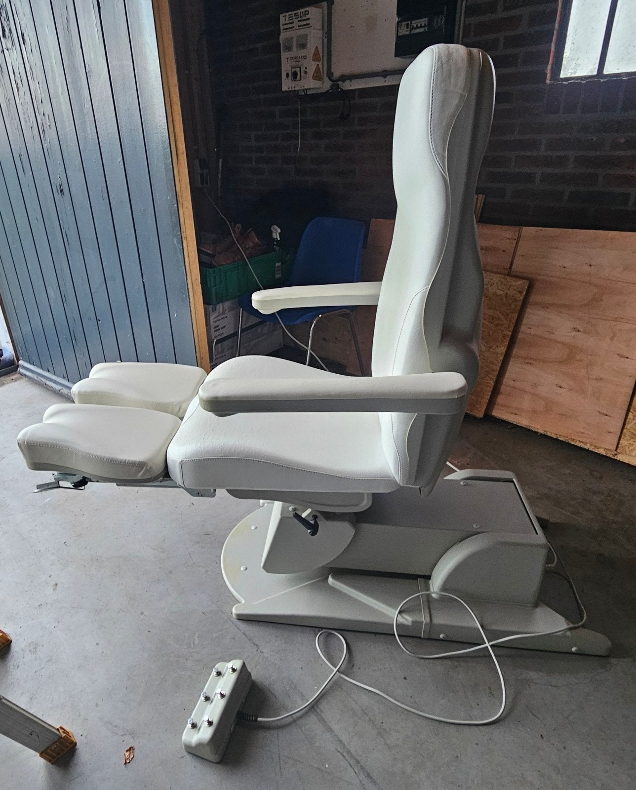 Pedicurestoel, Ophalen