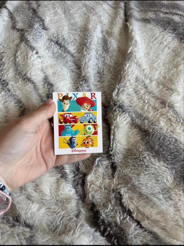 Disney Pixar Magneet Disneyland Parijs, Ophalen of Verzenden, Overige figuren, Nieuw, Overige typen