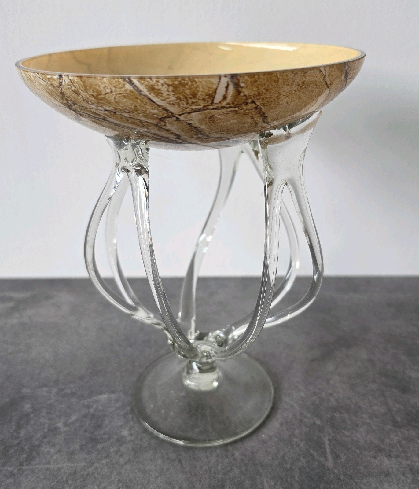 Decoratieve Krosno jellyfish schaal met unieke voet, Ophalen of Verzenden