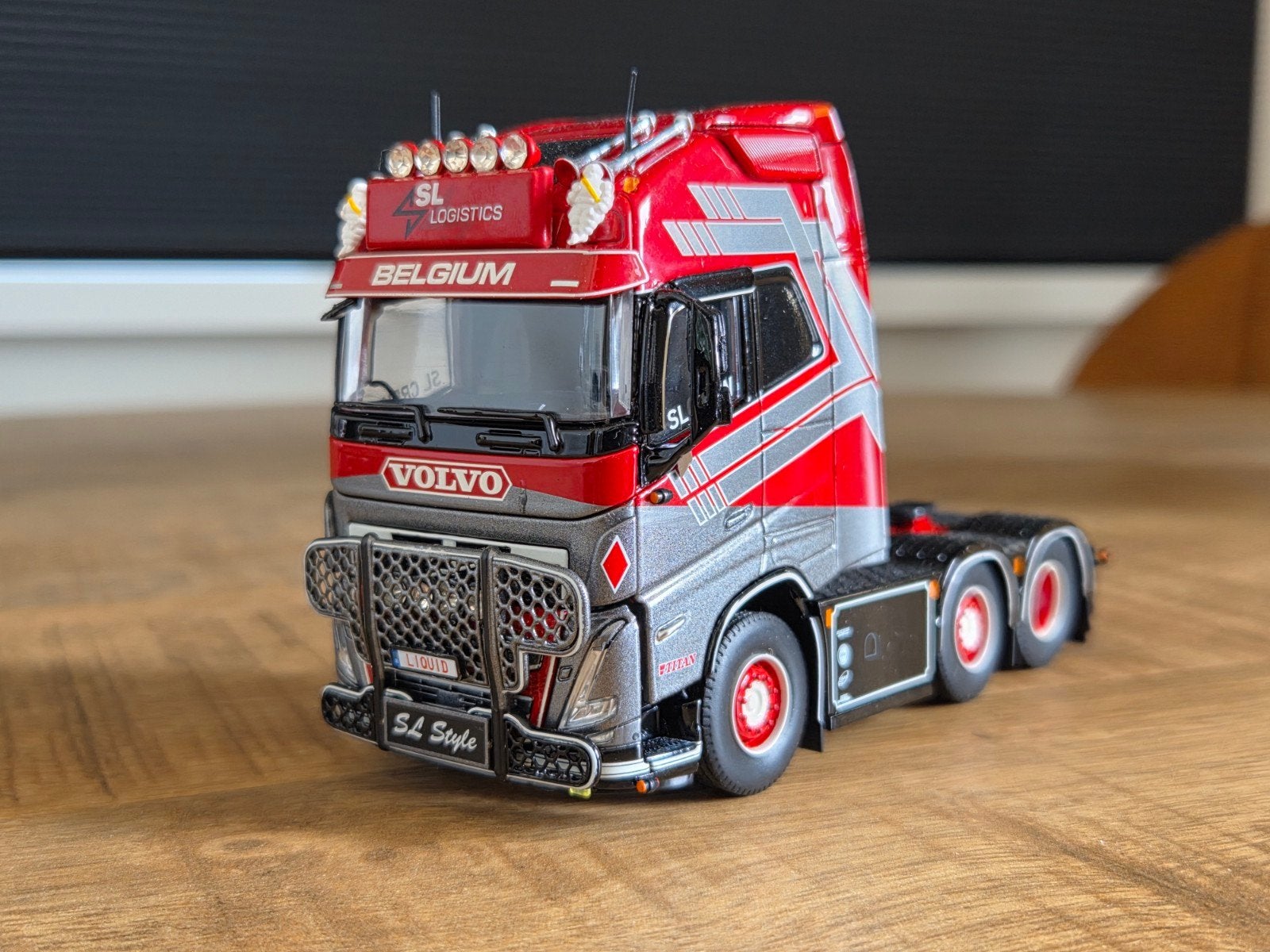 Tekno SL logistics Volvo Fh5 6x2, Ophalen of Verzenden, Zo goed als nieuw, Bus of Vrachtwagen, Tekno