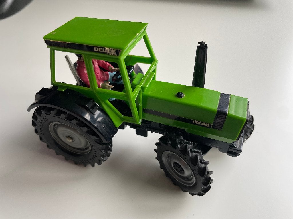 Britains Deutz DX110 trekker, Hobby en Vrije tijd, Modelauto's | 1:32, Ophalen of Verzenden, Zo goed als nieuw, Tractor of Landbouw