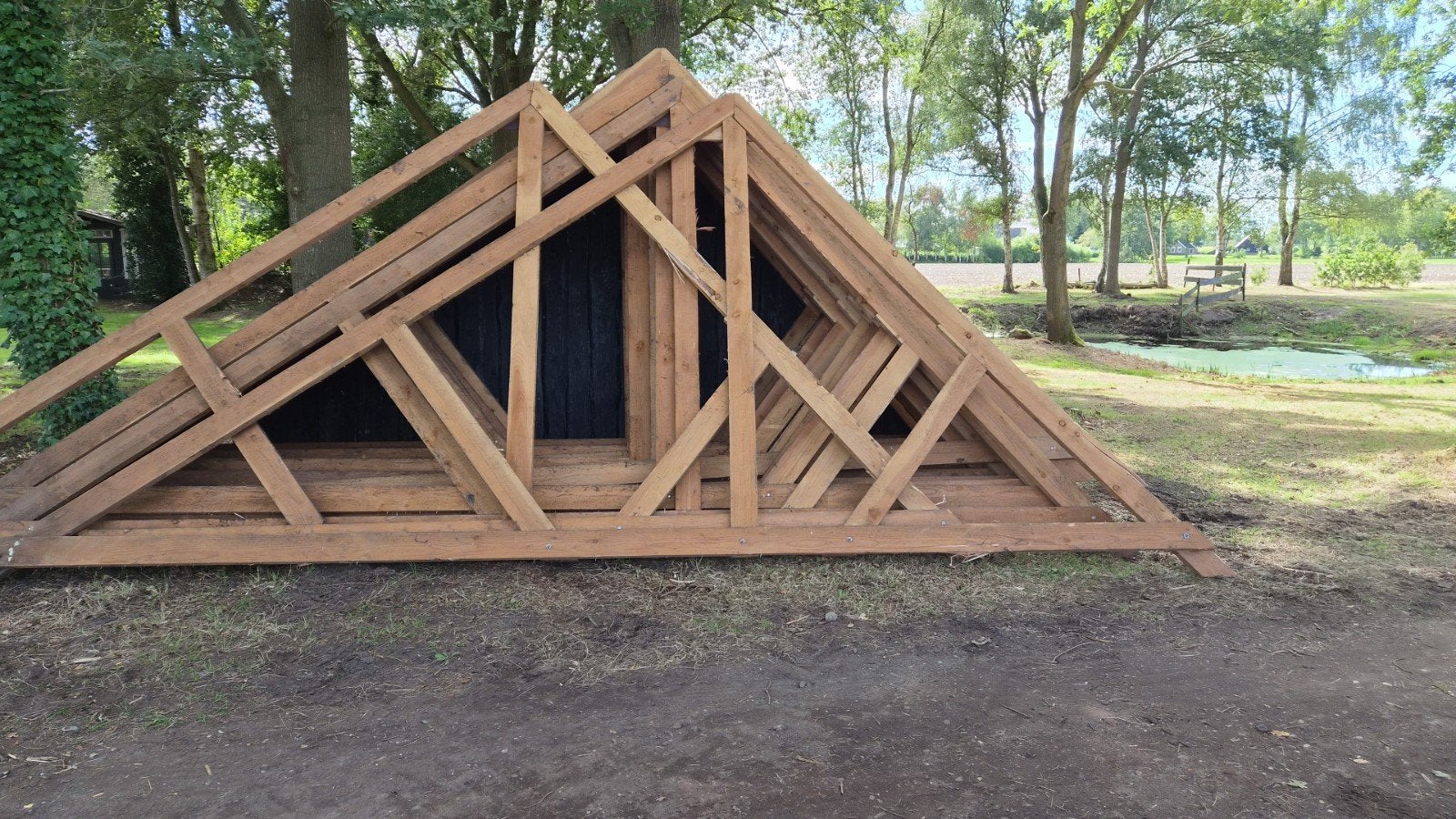 Robuuste houten spanten voor kapschuur of overkapping, Ophalen, Gebruikt, Balk, Overige houtsoorten