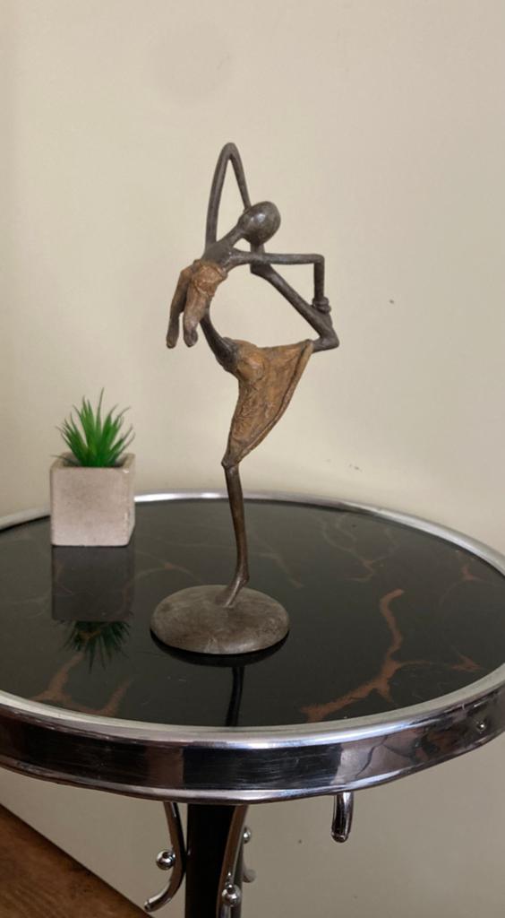 Abstract bronzen beeld danseres., Ophalen of Verzenden, Brons, 20 - 50 cm, Beeld