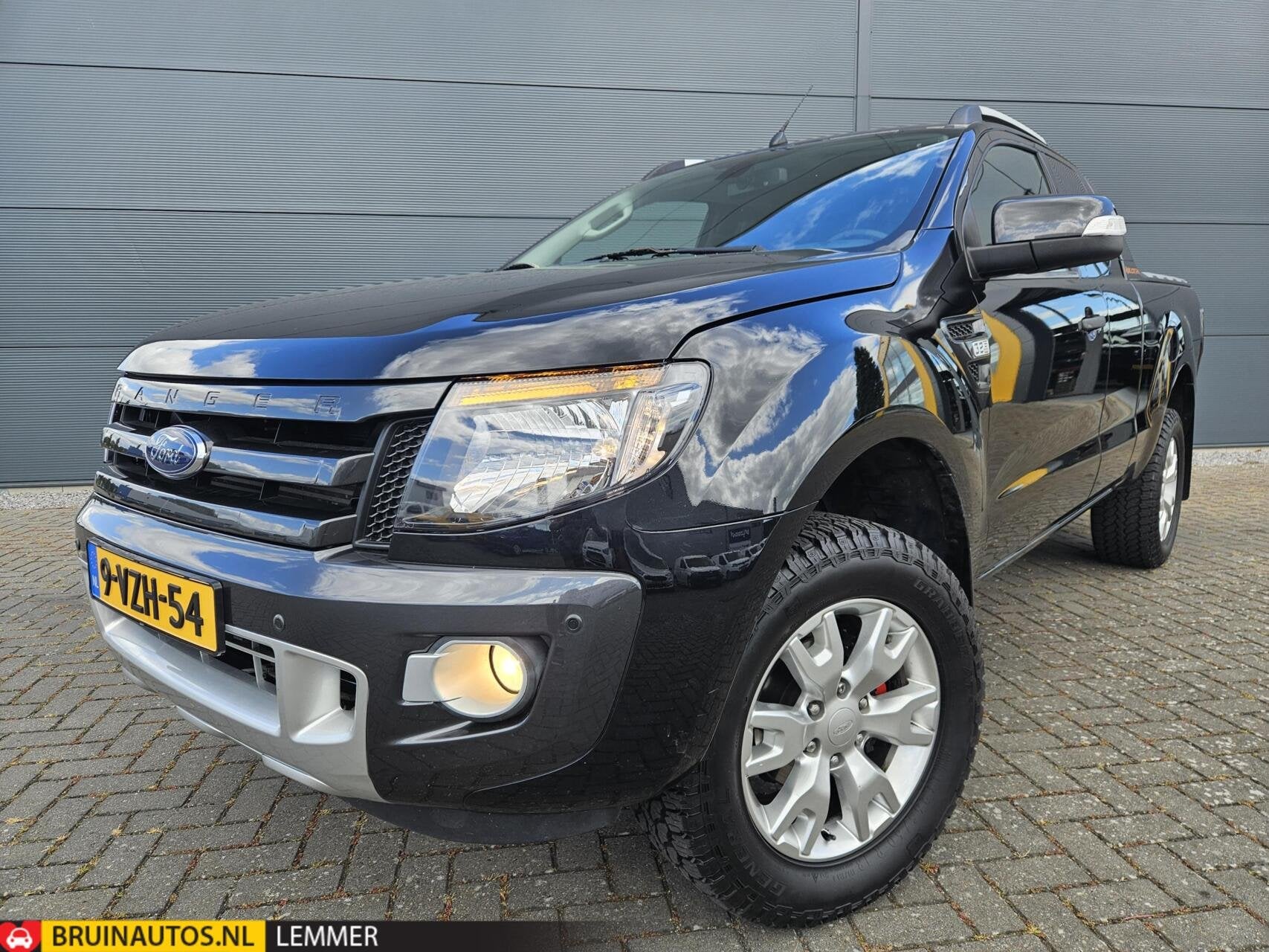 Ford Ranger 3.2 TDCi Wildtrak Super Cab Stoere 4 x 4, Auto's, Ford, 2103 kg, Euro 5, Zwart, Bedrijf