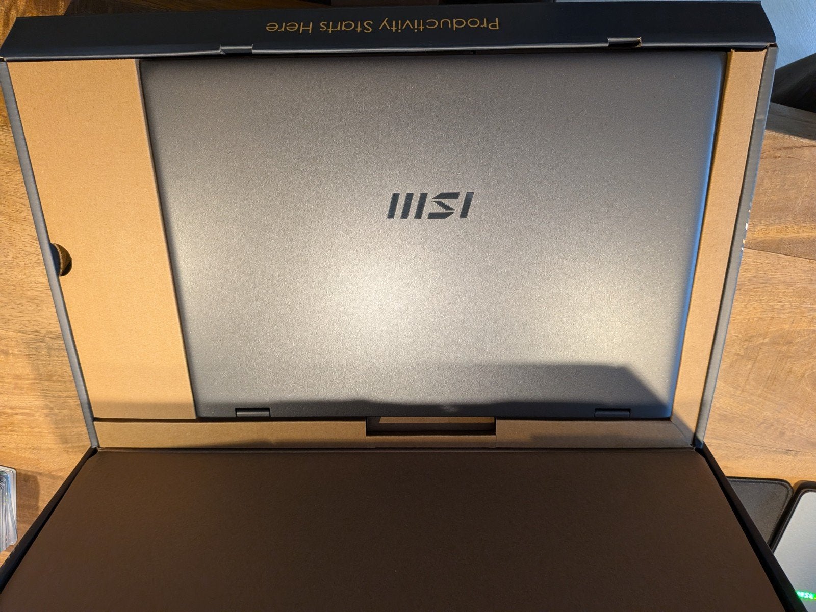 MSI Prestige 16 AI+ Evo B2VMG-017NL - Nieuwstaat, Garantie, MSI, 32 GB, Ophalen of Verzenden, Zo goed als nieuw